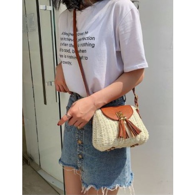 💗ivy กระเป๋าสาน Tassel bag ตกแต่งพู่ ( A98 )