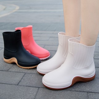 👞rain boots👞  รองเท้าบูทกันฝน แฟชั่น รองเท้าบูทกันฝน กันลื่น รองเท้าบูทกันฝนปานกลางและสูง