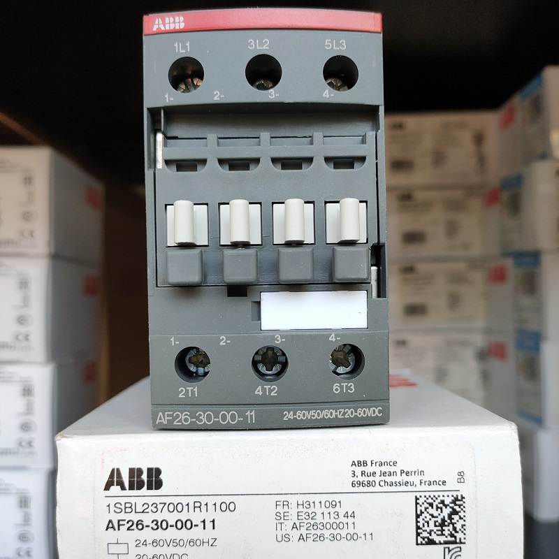 YTH ABB คอนแทคเตอร์ 3 ชั้น AF series AC/DC 50HZ/60HZ DC 24V~500V 26A 11kw AF26-30-00