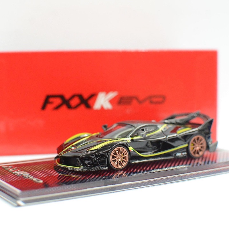 AMA64 1/64 FERRARI FXX-K EVO สีดําสีเหลือง