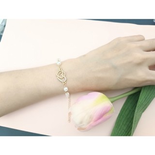 (พร้อมส่งจากไทย) สร้อยข้อมือประดับมุกเทียม จี้รูปหัวใจ
