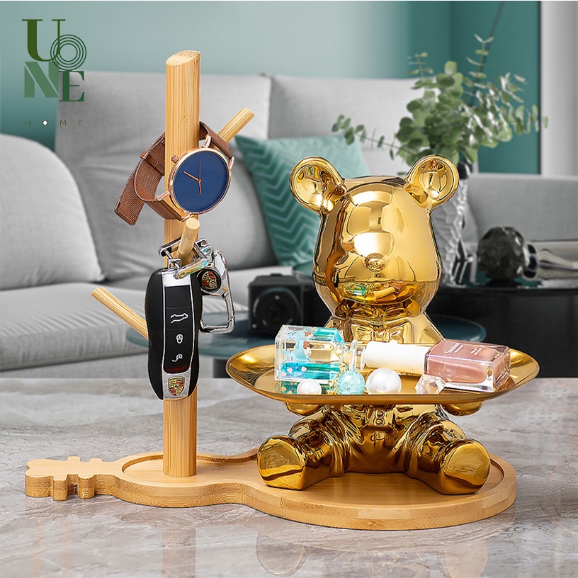 UoneHome พร้อมส่ง H116 ของแต่งบ้านสวยหรู โมเดลหมีออมสิน ถือถาดพร้อมราวแขวนไม้ เก็บกุญแจ เครื่องประดับ ดีไซน์เก๋ๆ