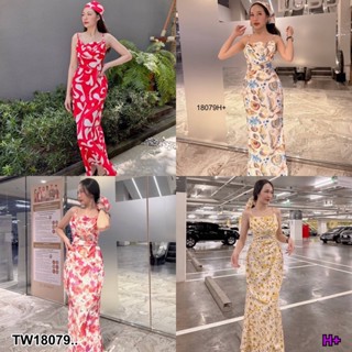 18079 เดรสยาวสายเดี่ยว คอแต่งถ่วงคอ พิมพ์ลาย Spaghetti strap long dress with a plunging neckline and a printed pattern