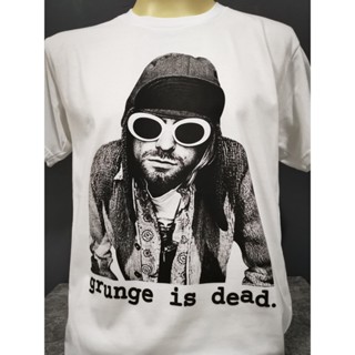 เสื้อวงนำเข้า Grunge Is Dead Kurt Cobain Nirvana Glasses Hat Grunge Retro Style Vintage T-Shirt