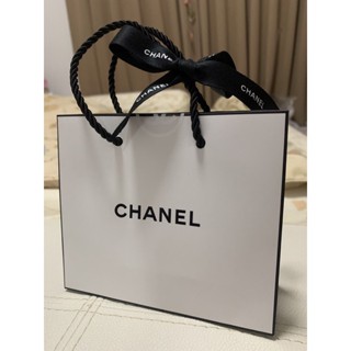 ถุงกระดาษ chanel ใส่เครื่องสำอางค์