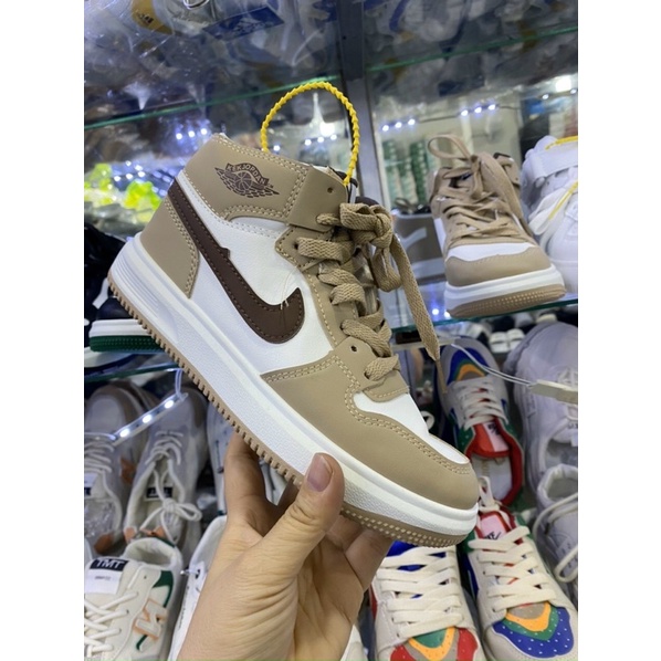 Sports Jd เสื้อคอเต่าหนังนิ่ม