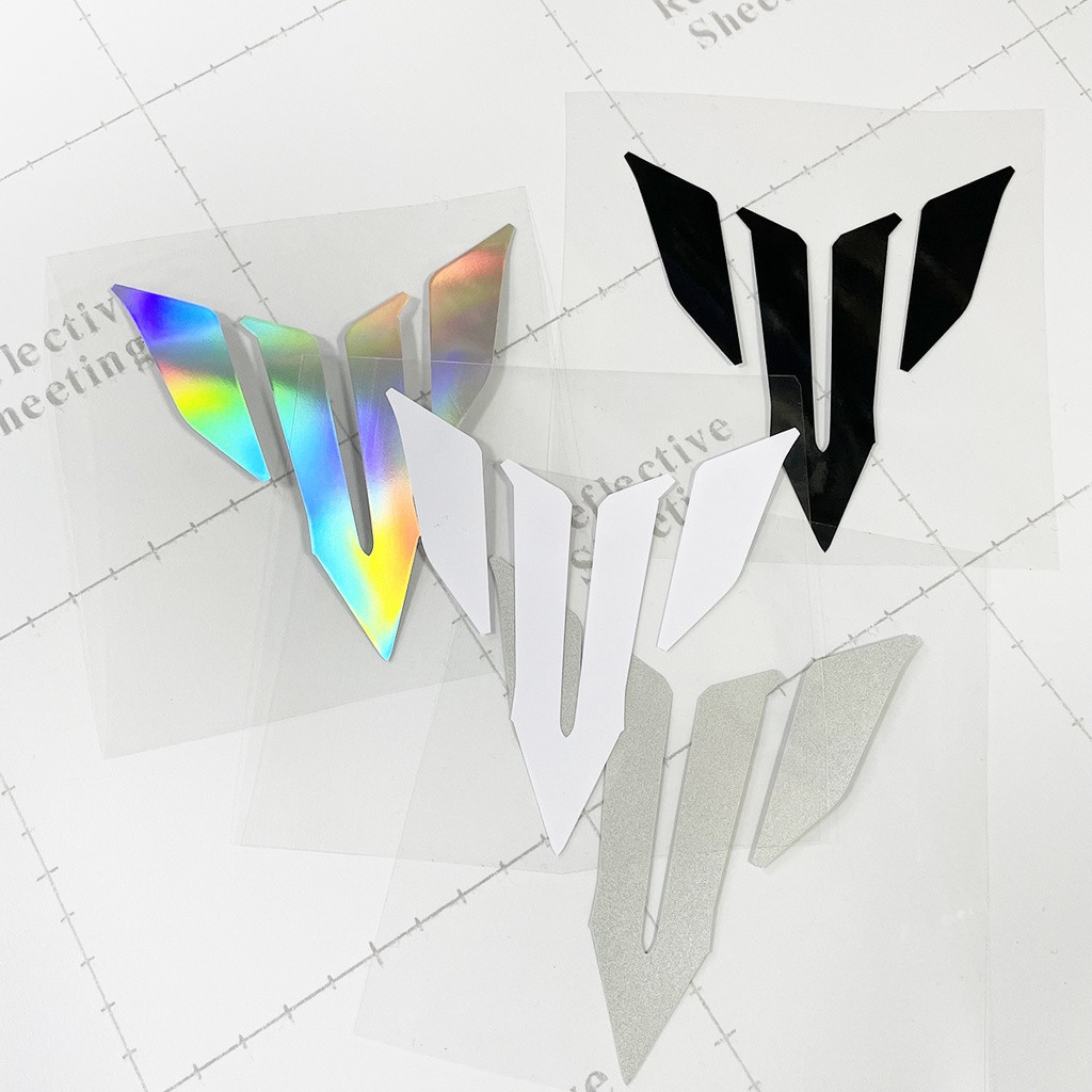 ยามาฮ่าสติกเกอร์สะท้อนแสงพิเศษสติกเกอร์รถเลเซอร์ที่มีสีสันสติกเกอร์สะท้อนแสงโลโก้ยามาฮ่ารถจักรยานยนต์รถยนต์ไฟฟ้าสติกเกอร์สะท้อนแสงตกแ