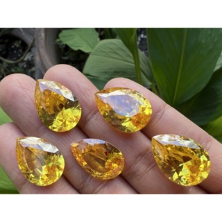 cubiz zirconia 12x16mm I  pieces yellow synthetic Diamond