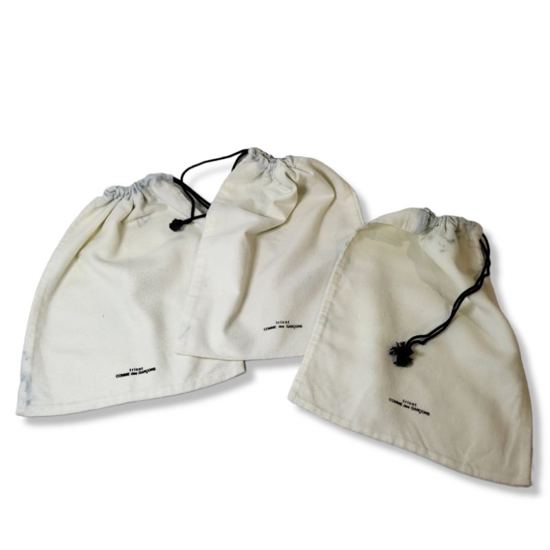 ถุงผ้า COMME des GARCONS สีขาว *สีตก* ขนาด 11x14" (L28) เหมา 3 ใบ