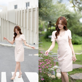 Tristen Dress : สีครีม