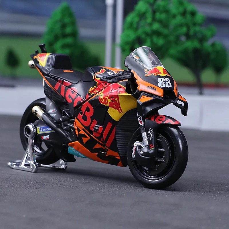 โมเดลรถมอเตอร์ไซค์Moto GP 2022 สเกล1:18 รายละเอียดสวยสมจริงเป็นงานโมเดลแบบตั้งโชว์