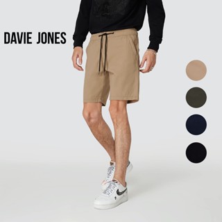 DAVIE JONES กางเกงขาสั้น ผู้ชาย เอวยางยืด สีกากี สีกรม สีดำ สีเขียว  Elasticated Shorts PL0012KH GR NV BK