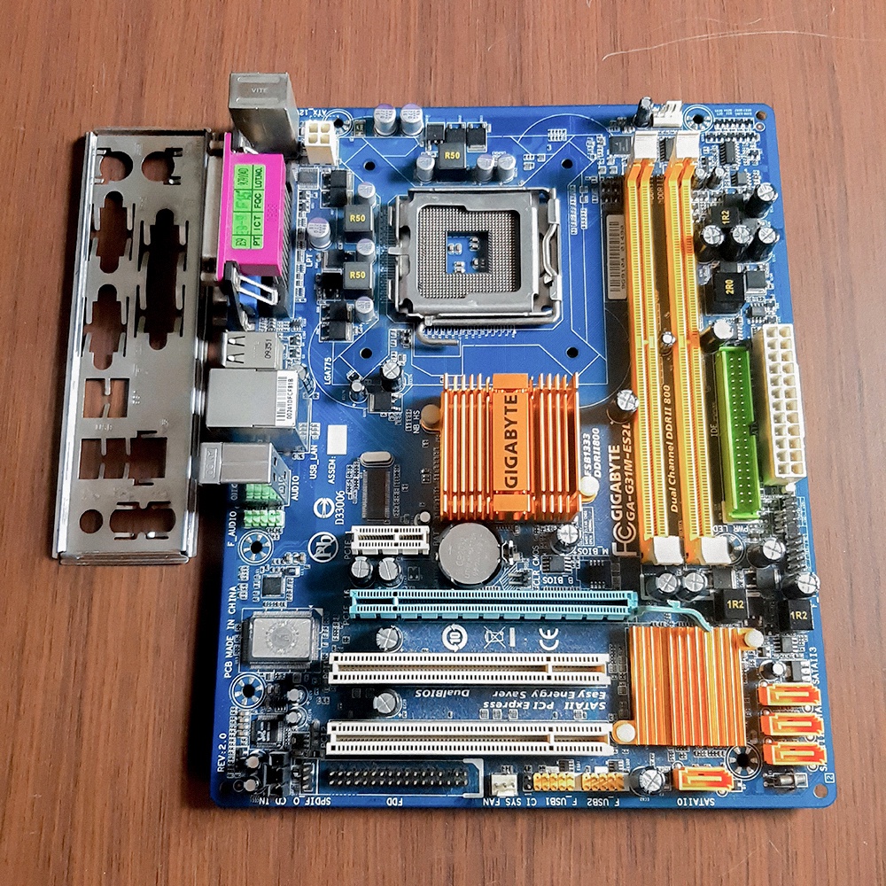 Gigabyte GA G31M ES2L ลบ