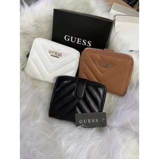 guess กระเป๋าสตางค์ผู้หญิงแบบพับซิป แบบพับเล็ก