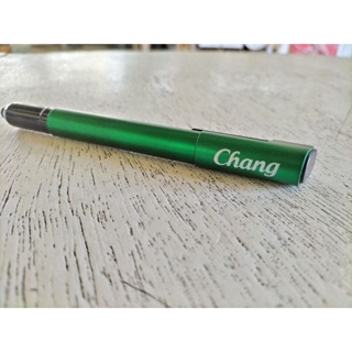 ปากกามีไฟ หมึกน้ำเงิน ด้ามเขียวสวยงาม