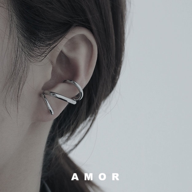 Simple 925s ต่างหูผู้หญิงเงินต่างหูโลหะ 2 วิธีสวมใส่ Line ins บุคลิกภาพการออกแบบเฉพาะ
