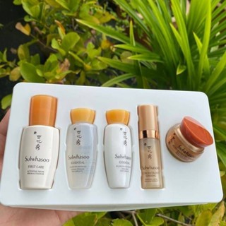 Sulwhasoo Signature Beauty Routine Kit (5 Items) เซ็ตบำรุงผิวอุดมไปด้วยสารสกัดเข้มข้นจากโสมเกาหลี ให้ผิวสวยไร้ริ้วรอย