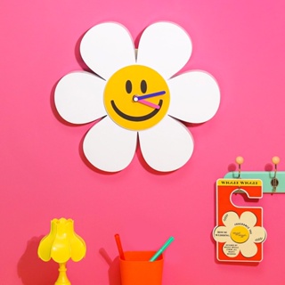 🧸พร้อมส่ง Wiggle Wiggle Wall Clock  🕰