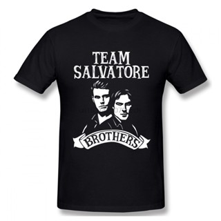 เสื้อยืดผ้าฝ้าย เสื้อยืด พิมพ์ลาย Damon Saatore The Vampire Diarietefan Saatore สไตล์คลาสสิก ไม่ซ้ําใคร สําหรับผู้ชาย พล