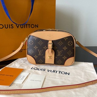 กระเป๋าสะพายแบรนด์เนม 🍇 Louis Vuitton Size 8.5cm