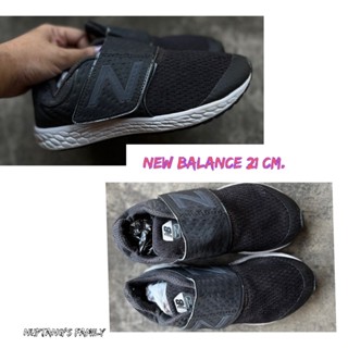 new balance  21 cm. มือสอง