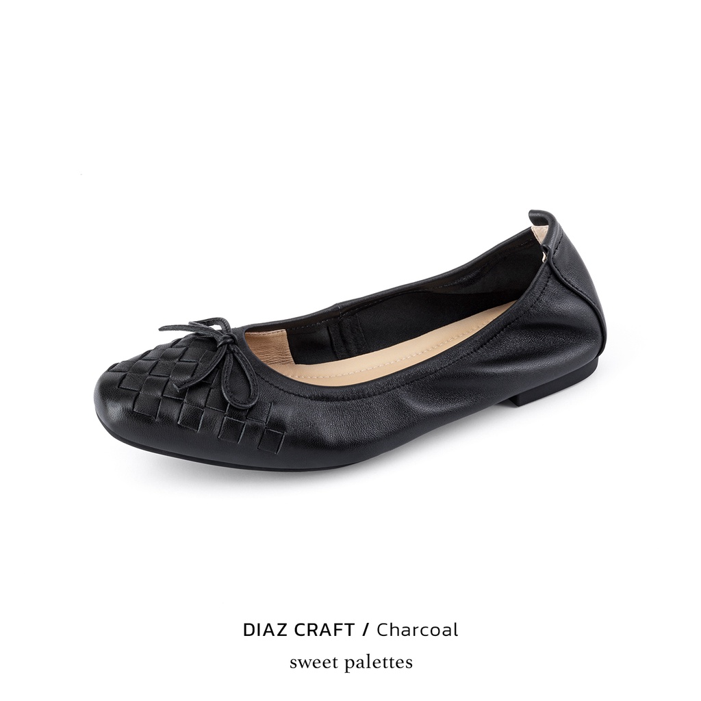Sweet Palettes รองเท้าหนังแกะ Diaz Craft Charcoal