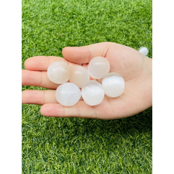 One Selenite Tumbled Stone 25-30mm เซเลไนท์Hand Polished Morocco Reiki Healing Crystal