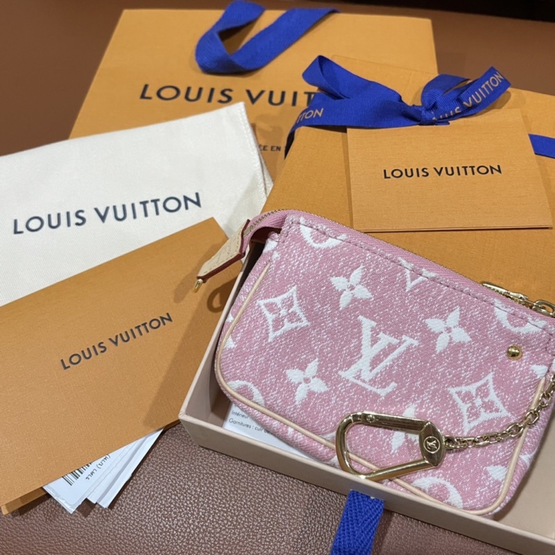 Used like new LV Micro Pochette  Microchip - Rose pink denim