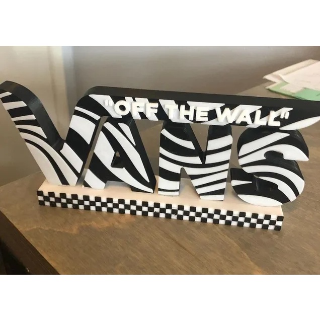 VANS เครื่องประดับตั้งโต๊ะโลโก้ รถตู้
