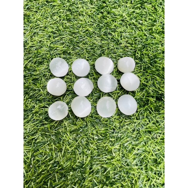 One Selenite Tumbled Stone 25-30mm เซเลไนท์Hand Polished Morocco Reiki Healing Crystal