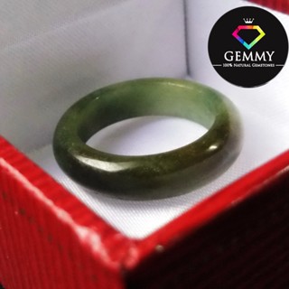 แหวนหยกพม่าแท้ เบอร์ 54 Gemmy :แหวนหยกเขียวเข้มไล่สี หยกเนื้อน้ำมัน ออกแสงสะท้อนสวยมาก เป็นหยกมงคล หยกเจไดร์ V54