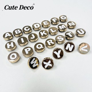 【Cute Deco】ตัวอักษรน่ารัก (7 แบบ) The Metal Letter D The Metal Letter E Charm Button Crocs Cute Jibbitz Croc Shoes Charm วัสดุเรซิ่น สําหรับรองเท้า