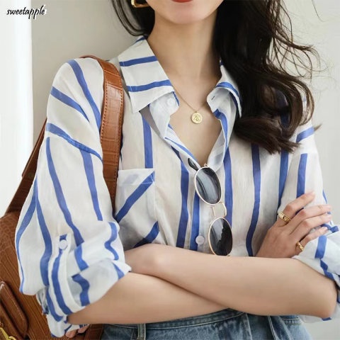 เสื้อเชิ้ตกันแดด แบบบาง ลายทาง เข้ากับทุกการแต่งกาย แฟชั่นฤดูร้อน สไตล์เรโทร สําหรับผู้หญิง 2022
