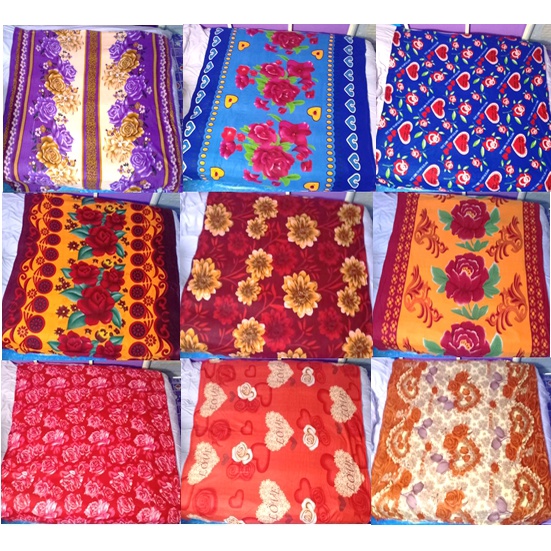 ผ้าห่มสำลีรุ่นบาง ขนาด 5 ฟุต มีหลายลาย เย็บขอบแพคใส่ถุงแก้ว เก็บปลายทางได้