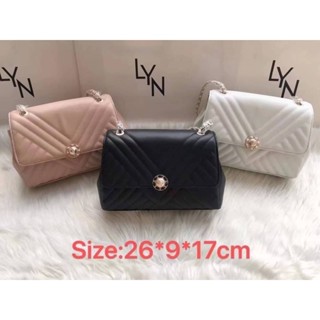 Lyn หน้าวี สายลูกตุ้ม ขนาด 9 นิ้ว👜