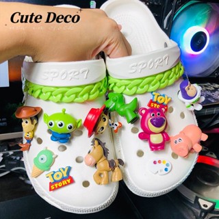 【 Cute Deco 】 เรียบง่าย และน่ารัก สีชมพู (26 แบบ) หมีน้อย สีดํา / เพนกวิน / สตรอเบอร์รี่ หมี จี้ กระดุม Crocs / น่ารัก Jibbitz Croc รองเท้า DIY / วัสดุเรซิน เสน่ห์ สําหรับ DIY