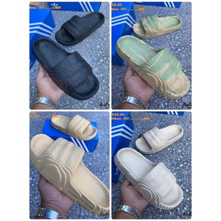 พร้อมส่ง!!รอบเท้าแตะ อาดีดาษงานไฮอิน(adidas slide Hi end)มีเบอร์37….45หญิง-ชาย(ฟรีกล่อง)พร้อมส่ง