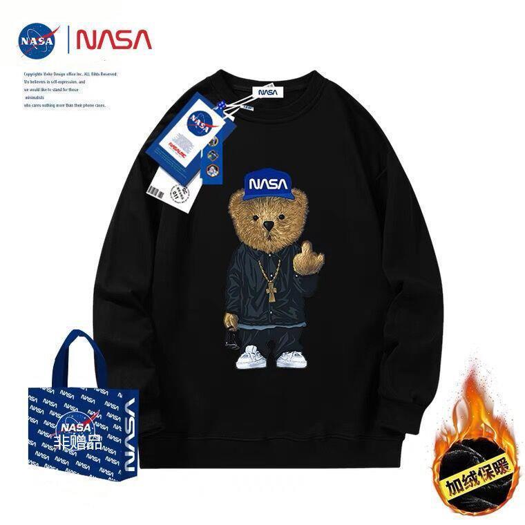 เสื้อกันหนาวแขนยาว คอกลม ทรงหลวม ลายหมี Co-Branded แฟชั่นฤดูใบไม้ร่วง และฤดูหนาว สไตล์อเมริกัน สําหรับผู้ชาย 12