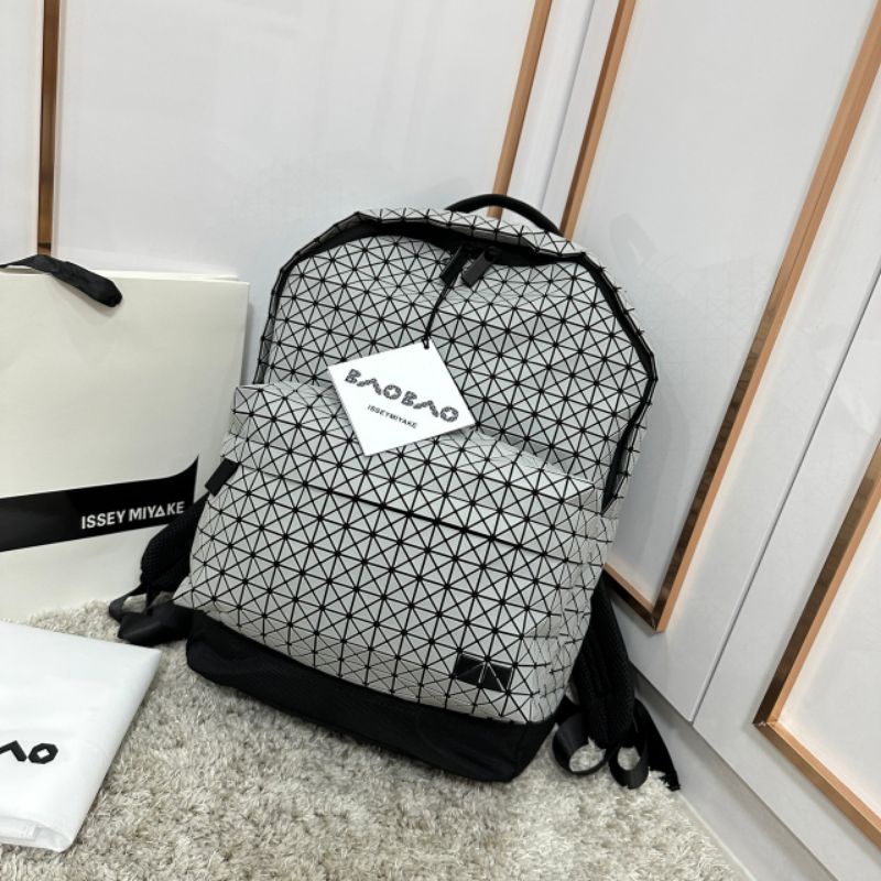 BAO BAO ISSEY MIYAKE KURO DAYPACK BACKPACK