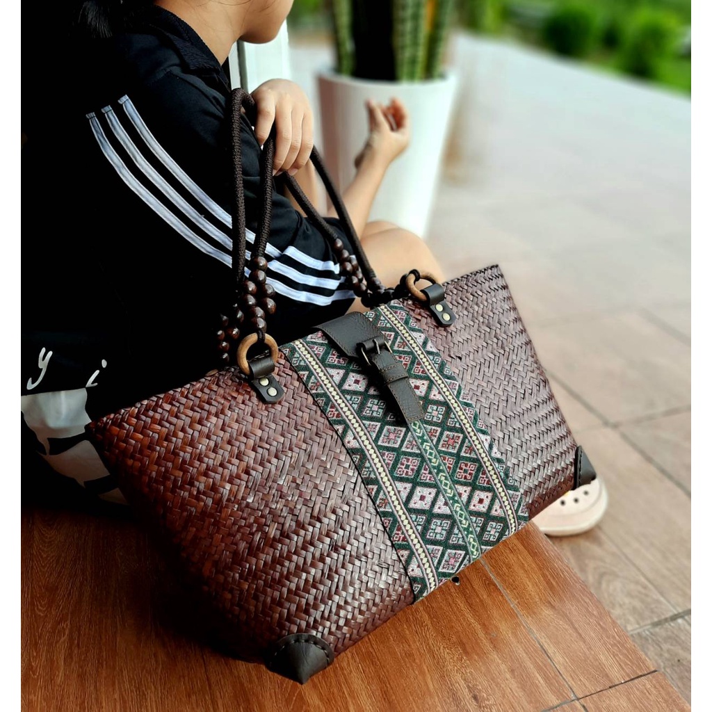 ขนาด 15*10 นิ้ว ซับซิป กระเป๋าสาน กระจูด กระเป๋าแฮนด์เมด  handmade ตะกร้าสาน กระเช้าสาน - รูปที่ 2