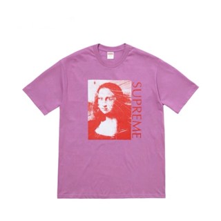 ใหม่พร้อมส่ง ของแท้ Supreme Mona Lisa Tee Purple