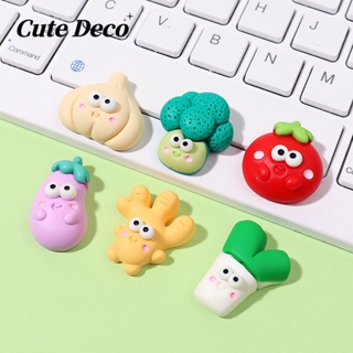 【 Cute Deco 】การ์ตูนน่ารักผัก (6 แบบ) บร็อคโคลี่น่ารัก / มะเขือเทศน่ารัก / กระเทียมน่ารัก จี้กระดุม Crocs / น่ารัก Jibbitz Croc รองเท้า DIY / วัสดุเรซินเสน่ห์ สําหรับ DIY