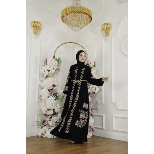 Dahlia abaya********
