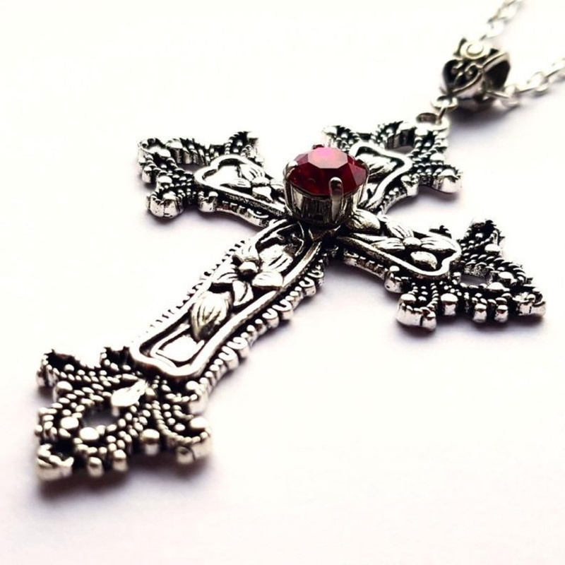 Iny Vintage Baroque Christian Cross สร้อยคอผู้หญิง Man สีเงินคริสตัล Gothic Crucifix สัญลักษณ์ Unisex Jewe