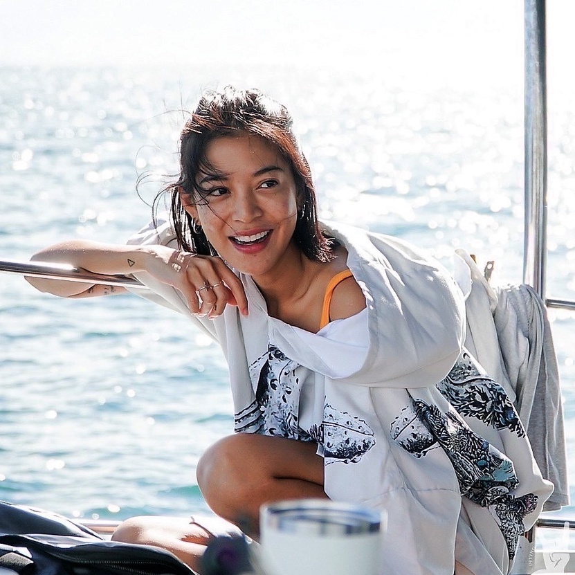 ชุดเสื้อคลุม Poncho Odyssey™ ✅ สินค้าของแท้ 💯เนื้อผ้า SILK Suede เกรดพรีเมี่ยมไม่เก็บฝุ่น hypoallergenic นุ่มละมุน