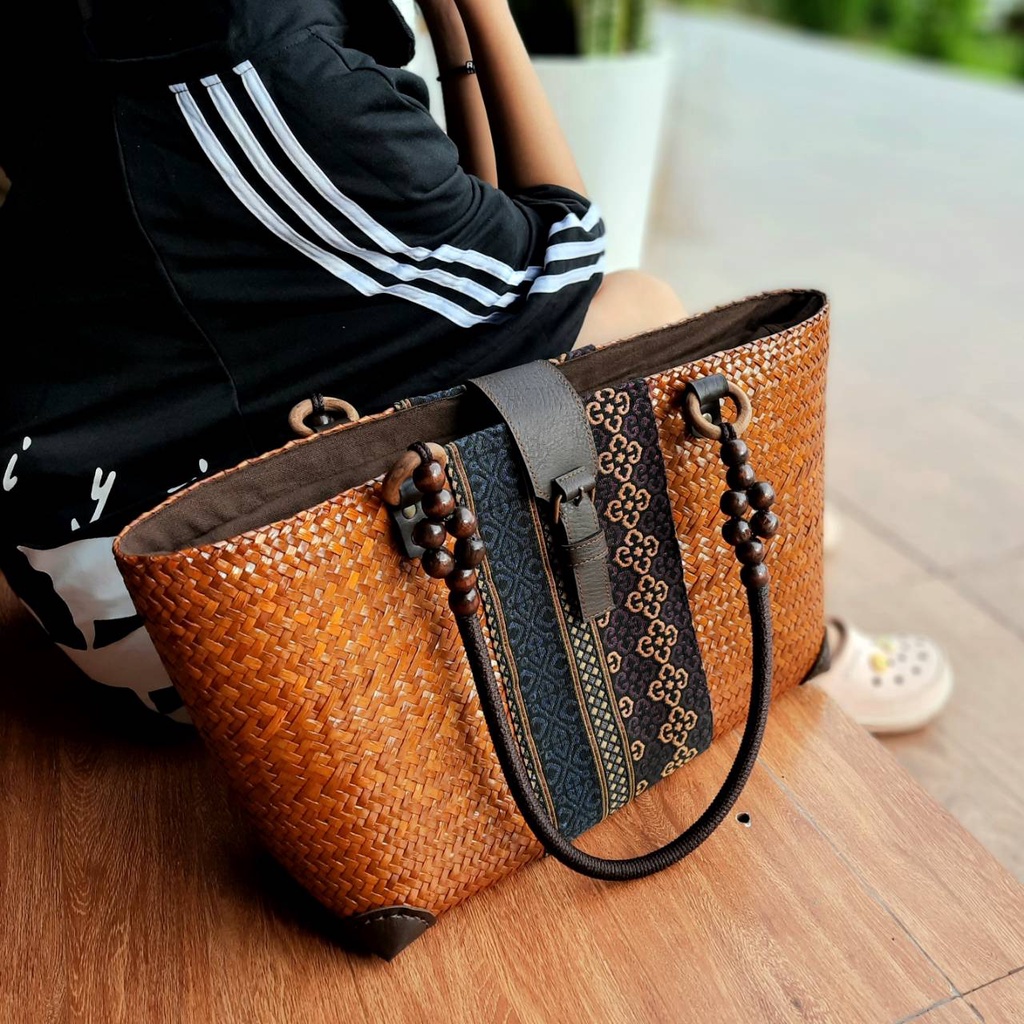 ขนาด 15*10 นิ้ว ซับซิป กระเป๋าสาน กระจูด กระเป๋าแฮนด์เมด  handmade ตะกร้าสาน กระเช้าสาน - รูปที่ 6