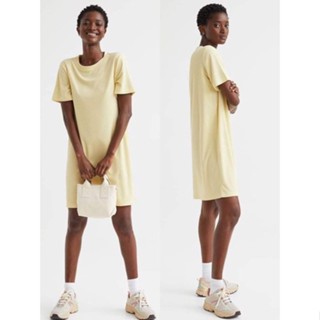 HM Terry t-shirt dress  ทีเชิ๊ตเดรส คอกลม เนื้อผ้าเทรอรี่  ผ้าเนื้อนิ่ม ผ้ายืด เนื้อผ้าคล้ายผ้าขนหนูขนสั้น เนื้อผ้ายืด