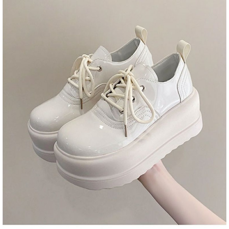 𝐏𝐫𝐞-𝐨𝐫𝐝𝐞𝐫 พรีออเดอร์ (พร้อมส่ง ขาวครีม 37=1) รองเท้า Oxford ผูกเชือกหนังเงา ส้นสูง 5 cm (x-501)