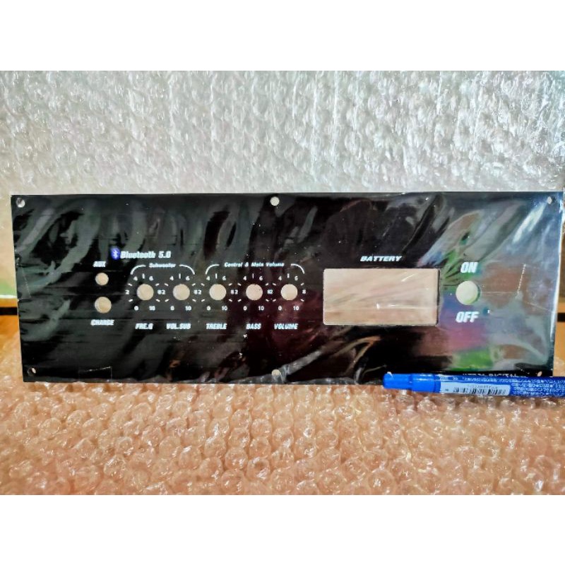 เพลทมีเนียม บนตู้ลำโพงบลูทูธ สีดำ,สีทอง ของแอมป์ tb21,mt21,gemaudio4,5วอ,1002t,502t,502mtงานปริ้นสีม