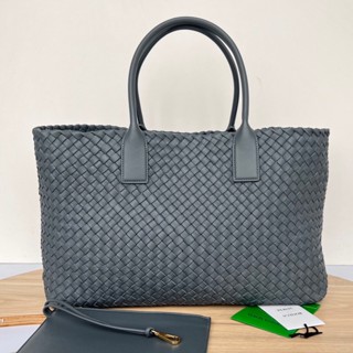 พรี​ ราคา13700 Bottega Veneta cabat 608811 Tote กระเป๋าหิ้ว ไซส์ใหญ่ หนังแท้ กระเป๋าแฟชั่น